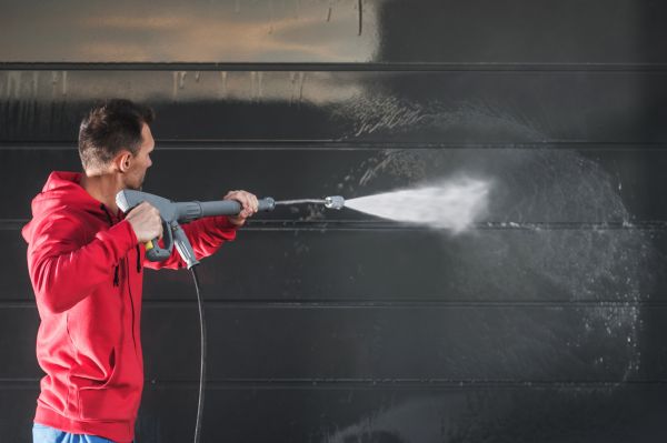 Cost of Exterior Washing in West Bend