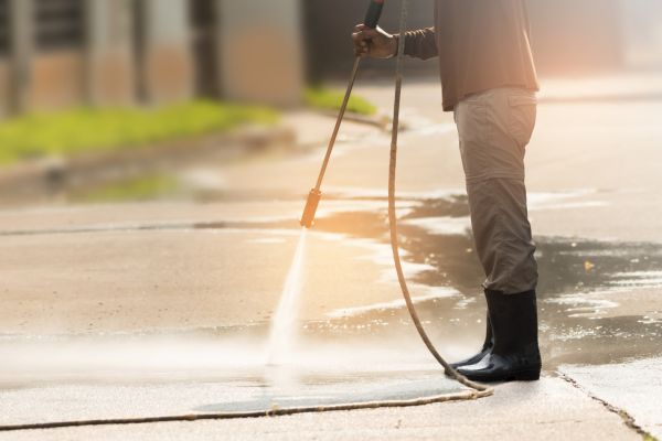 Cost of Residential Concrete Cleaning in West Bend