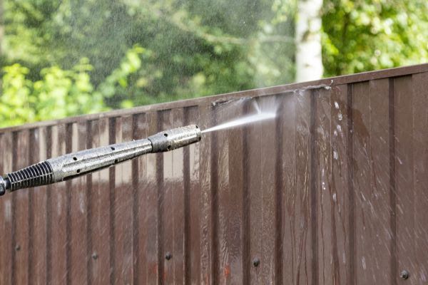 Cost of Vinyl Fence Cleaning in West Bend