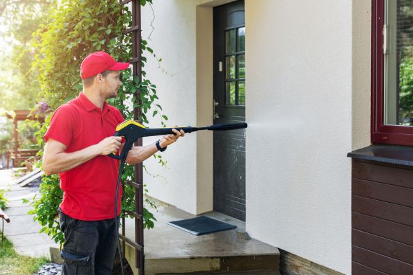House Powerwashing in West Bend