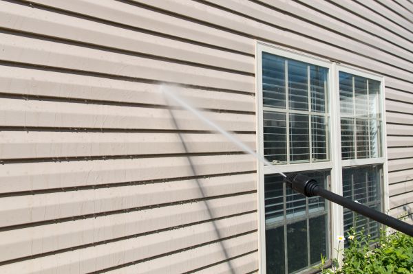 House Pressure Washing in West Bend