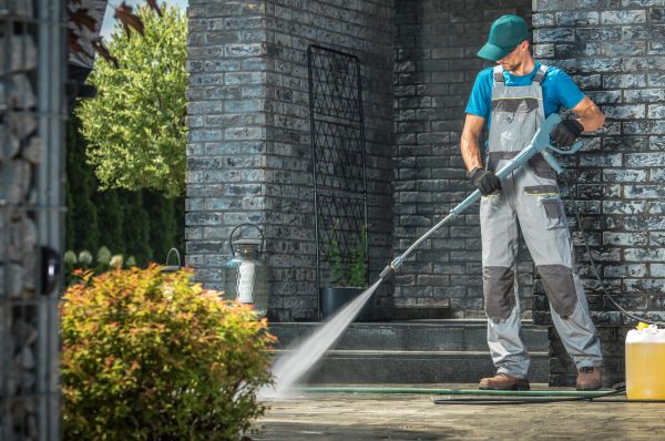 Outside House Cleaning in West Bend