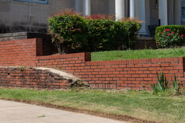 Retaining Wall Cleaning in West Bend