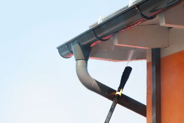 Eaves Power Washing in West Bend